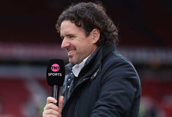  欧冠赛场惨败之后；哈格里夫斯直言切尔西阵容失衡；经验老将缺失成关键短板。 体育新闻