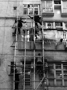 市场活跃助力业绩增长;东方财富2025年报解析,核心业务表现突出。 IT技术