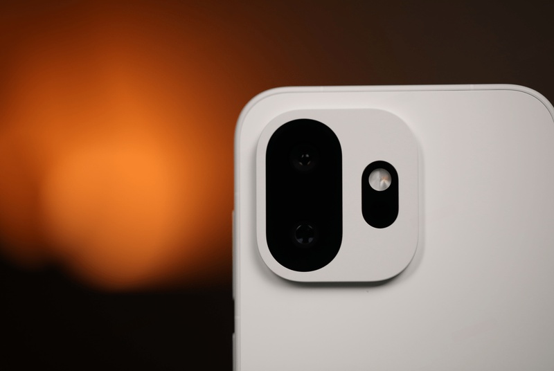  续航焦虑的终结者：一加15T能否打破小屏手机的魔咒？ 手机评测