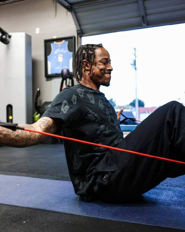  那个被时代抛弃的人，正在改写历史：德罗赞的26688分教会我们的事 体育新闻