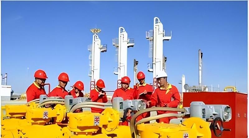  能源安全战略纵深：解码中国应对全球油价冲击的三重防线 新闻