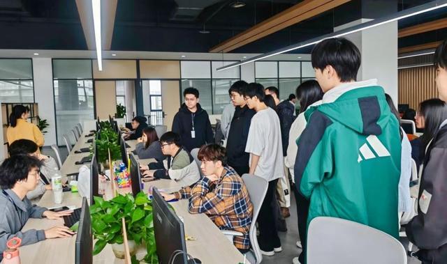  产教融合深度解码：重庆能源职业学院「访企拓岗」专项行动的实战方法论 教育招生